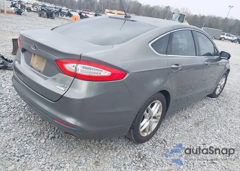 2013 Ford Fusion Se z USA, uszkodzony, nr VIN 3FA6P0HR9DR337108